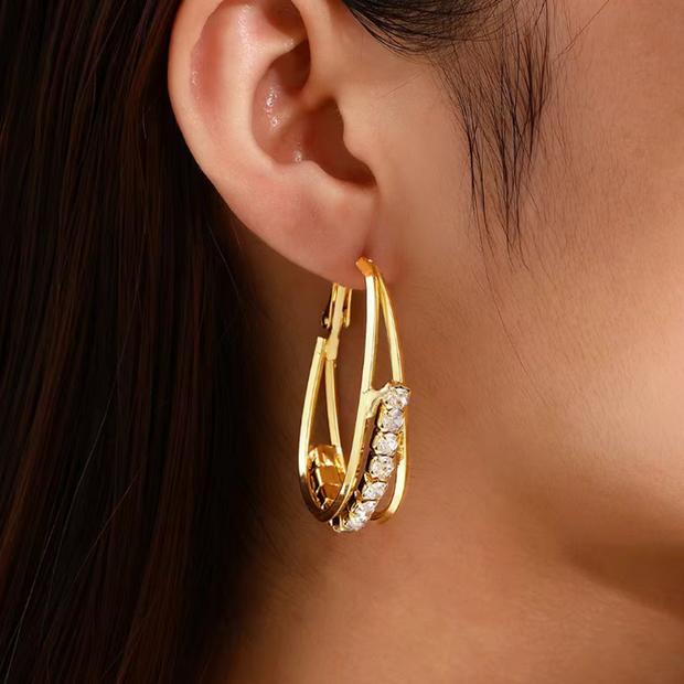 "UNIQUE": Orecchini a goccia con strass