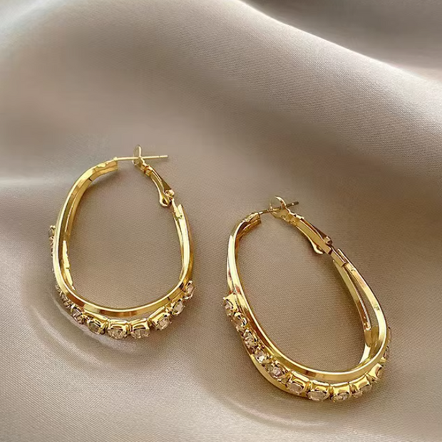 "UNIQUE": Orecchini a goccia con strass
